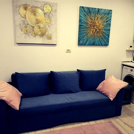 Downtown Apartment Boutique - Blue & Pink Bukares Bagian luar foto