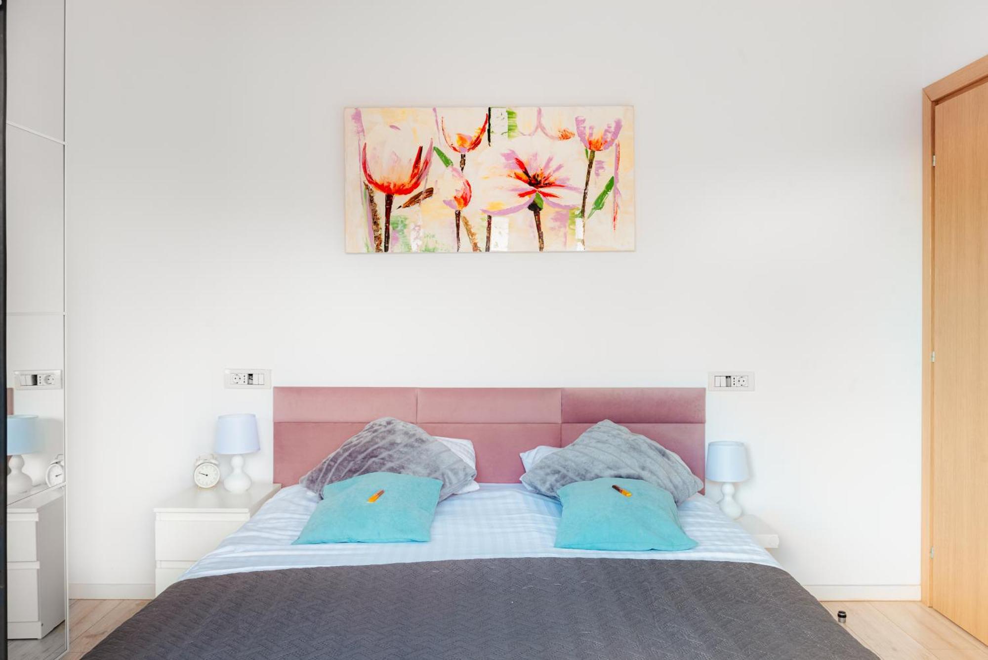 Downtown Apartment Boutique - Blue & Pink Bukares Bagian luar foto